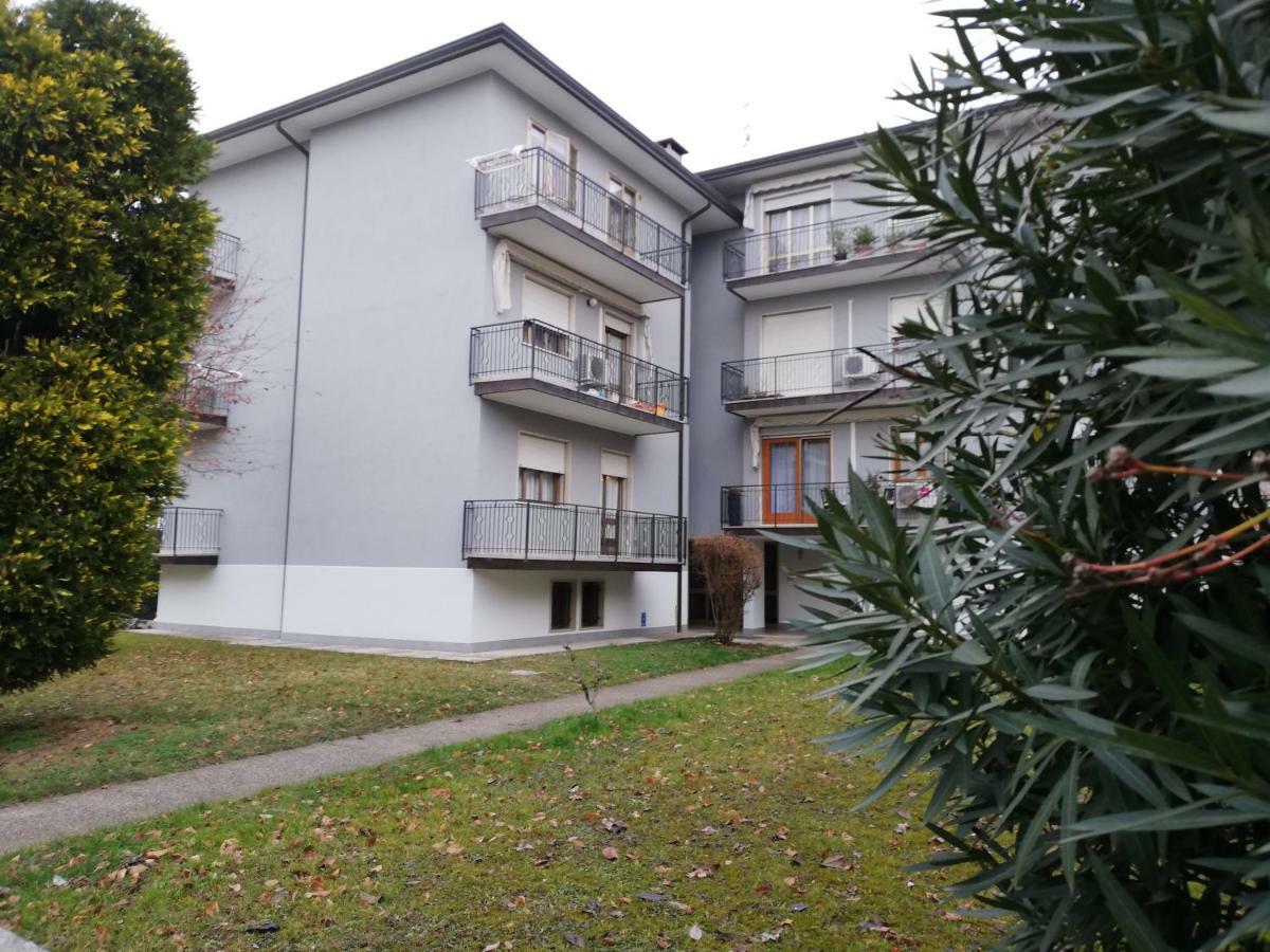 Casa Vacanza E Per Lavoro Elena E Carla Spinea Exterior foto